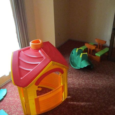 Хотел Магнолия, Hotel Magnoliya Panicsiste Kültér fotó